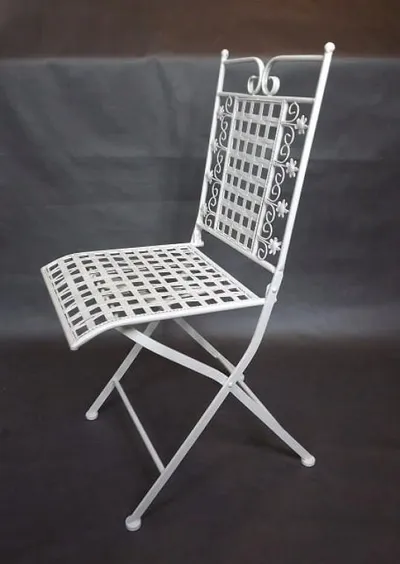 Składane Krzesło Z Metaloplastyki W Stylu Prowansalskim Koloru Kremowego 90x38cm