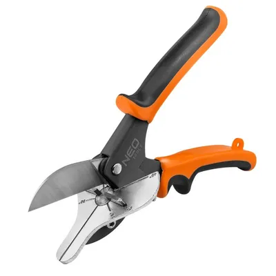 Nożyce Do Cięć Kątowych 220mm NEO