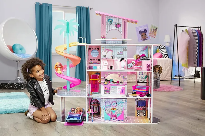 Domek Dla Lalek House Of Surprises Oświetlony L.o.l. Surprise Omg 68 x 48
