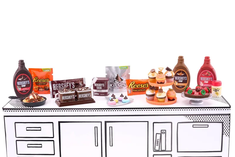 Zestaw Miniaturowych Czekoladek Hersheys Make It Mini 4 szt Mga Miniverse