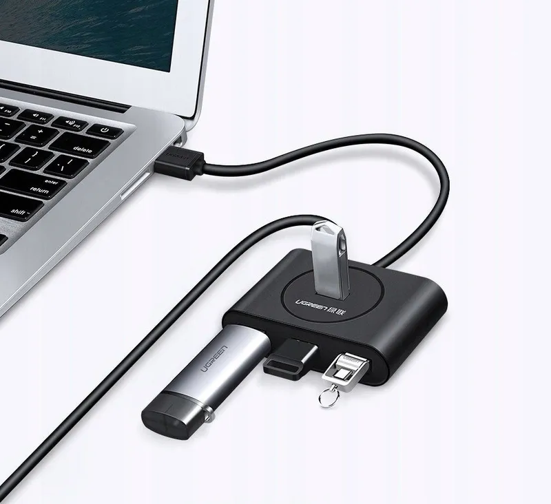 Hub USB UGREEN CR113 4-PORTOWY USB 3.0 0,5m - Czarny