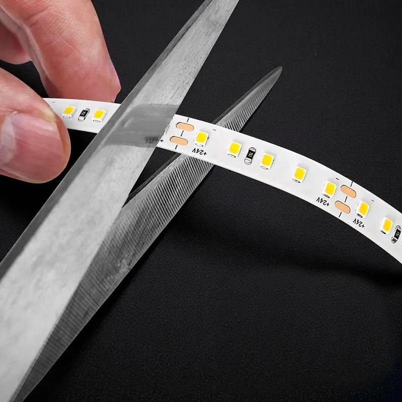 Taśma LED Premium V-TAC SMD2835 120LED/M 8W/M 24V 2XPCB Rolka 20METRÓW VT-2835 6500K 785LM