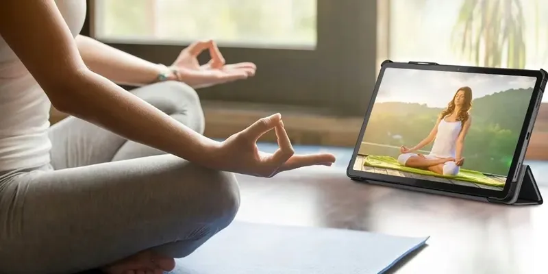 Etui Z Klapką Do Lenovo Tab K11 Plus 11.45 - Apricot