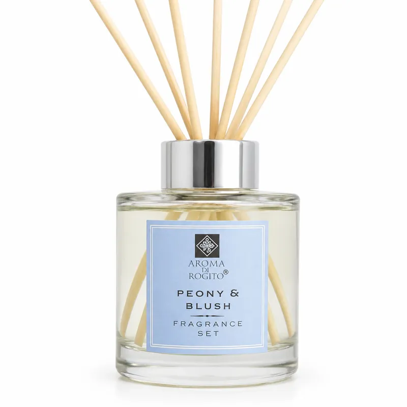 Zestaw Dyfuzor Zapachowy Patyczki 50 ml + 2 Świece Peony & Blush