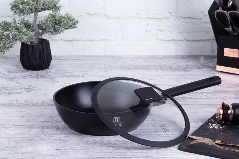 Patelnia Tytanowa 24cm BerlingerHaus BH-7089 Monaco / Black Rose Collection