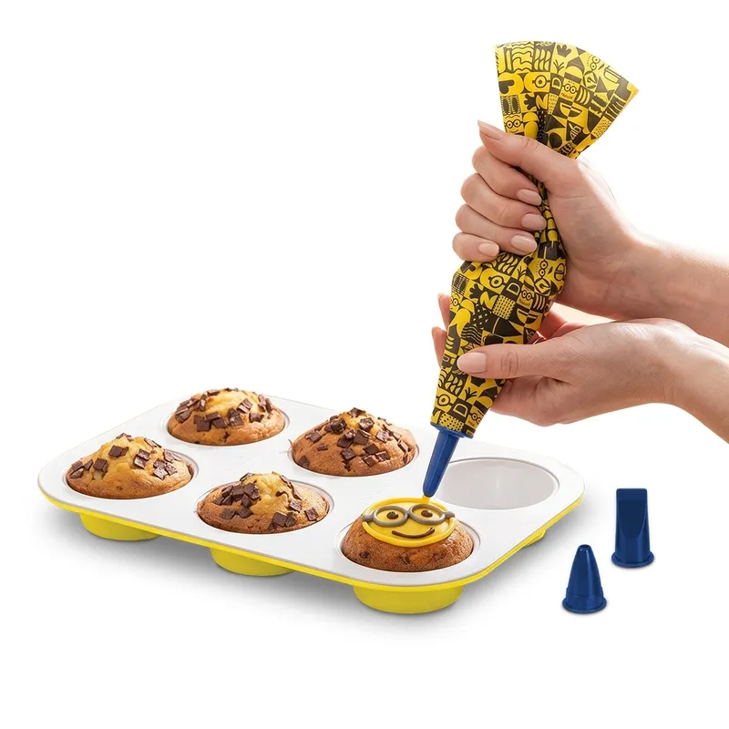 Forma Do Muffinów 6 szt. Z Workiem Cukierniczym Minionki Collection BerlingerHaus BH-8708MN
