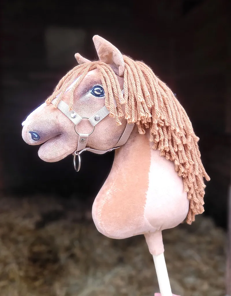Hobby Horse Duży Koń Na Kiju Premium Jasny Kasztan TUM-TUM