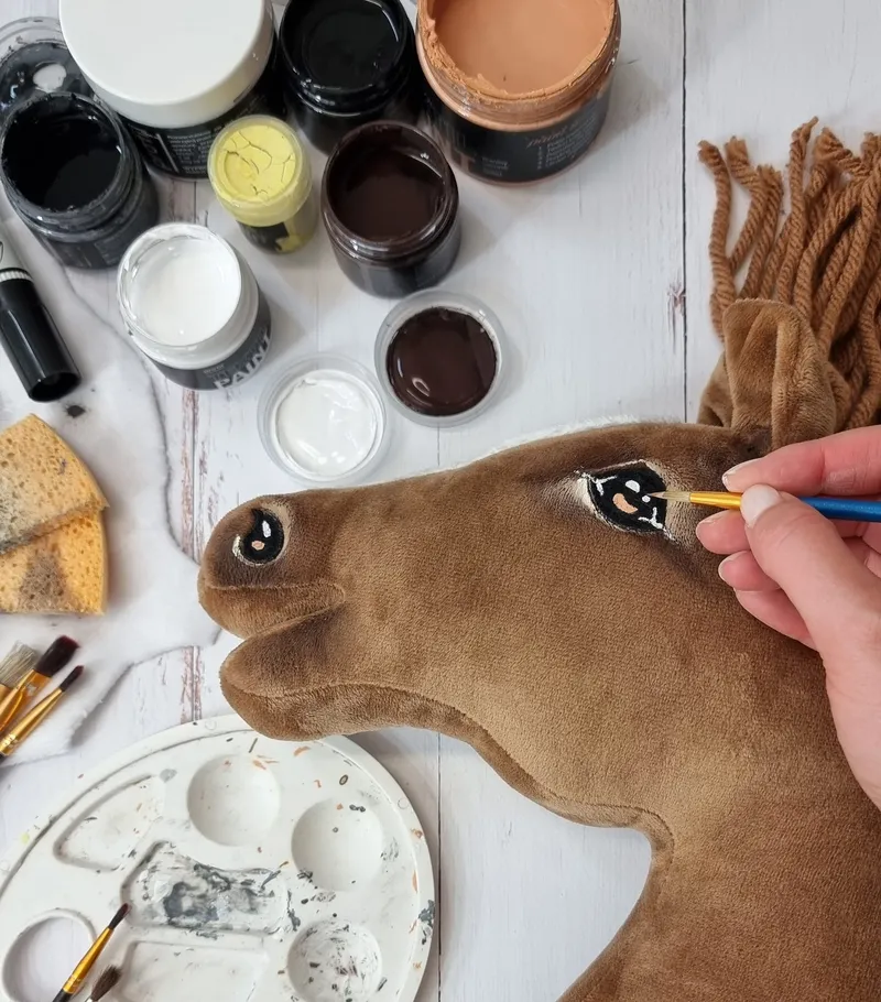 Hobby Horse Duży Koń Na Kiju Premium Ciemny Kasztan TUM-TUM
