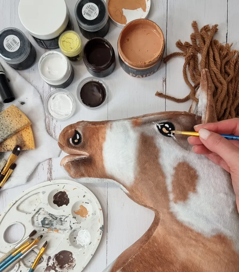 Hobby Horse Duży Koń Na Kiju Premium Srokaty Tobiano Brązową TUM-TUM