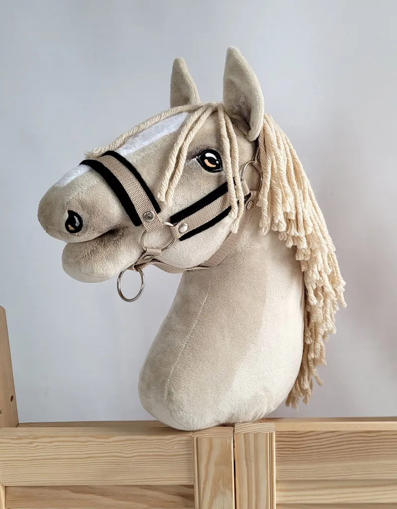 Kantar Regulowany Dla Konia Hobby Horse Czarnym Futerkiem TUM-TUM - Beżowy