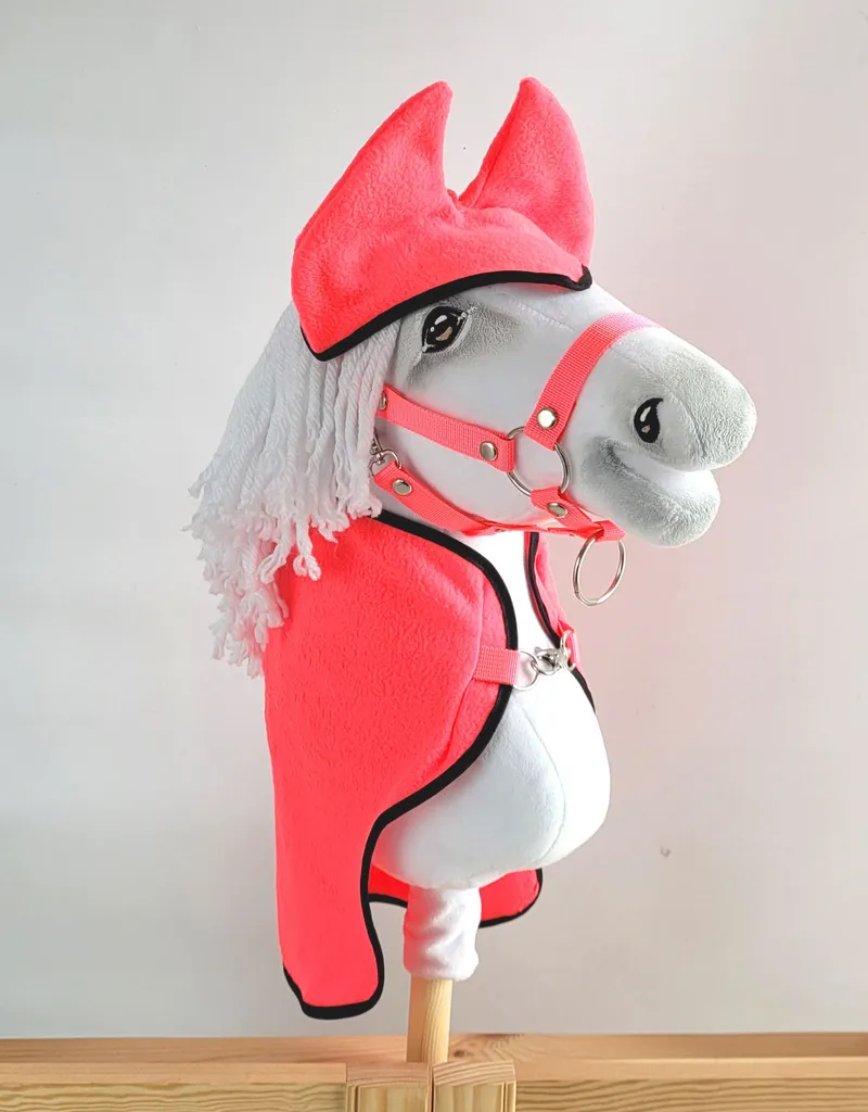 Zestaw Dla Hobby Horse A3: Polarowa Derka Nauszniki Neon Pink TUM-TUM