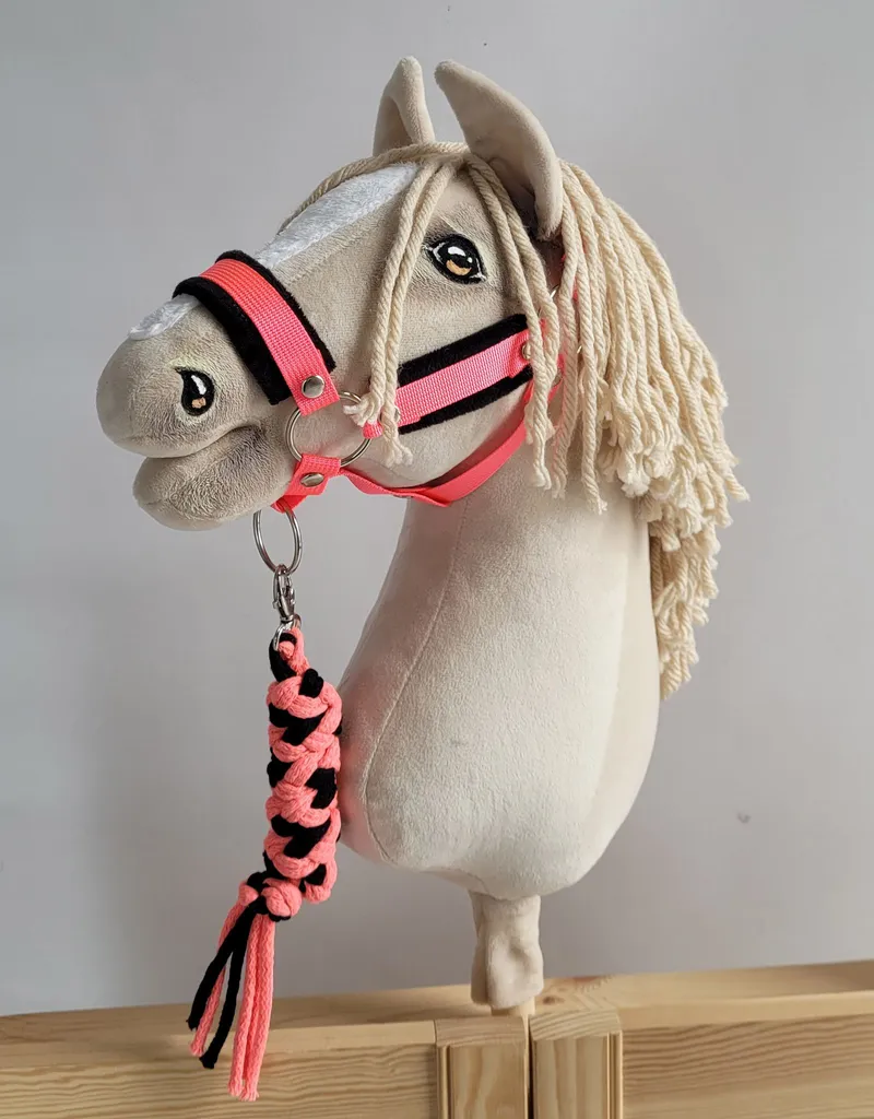 Uwiąz Dla Konia Hobby Horse Pleciony Ze Sznurka Neon Pink/ TUM-TUM