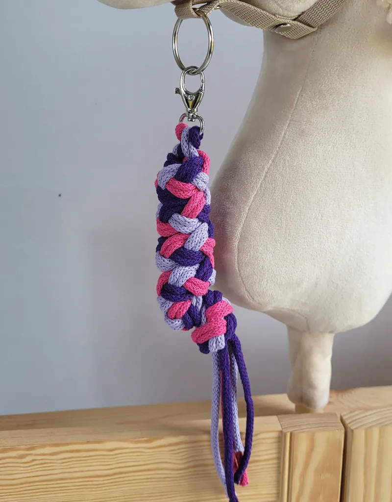 Uwiąz Dla Konia Hobby Horse Pleciony Ze Sznurka Ciemny Róż/ TUM-TUM