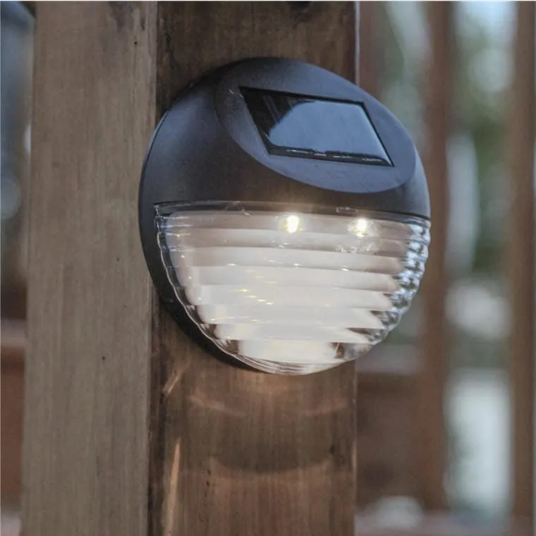 Automatyczna Lampa Schodowa Solar LED W Kolorze Czarnym Z Czujnikiem Zmierzchu I Akumulatorem AA