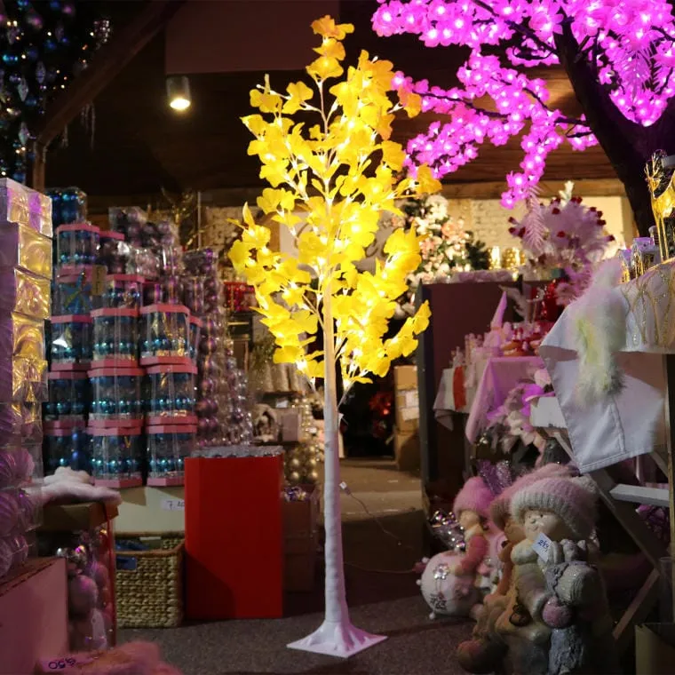 Drzewko Świąteczne Z Liśćmi I Oświetleniem LED 145 Diód, Wysokie 150cm, Kolor Żółty, Zasilanie