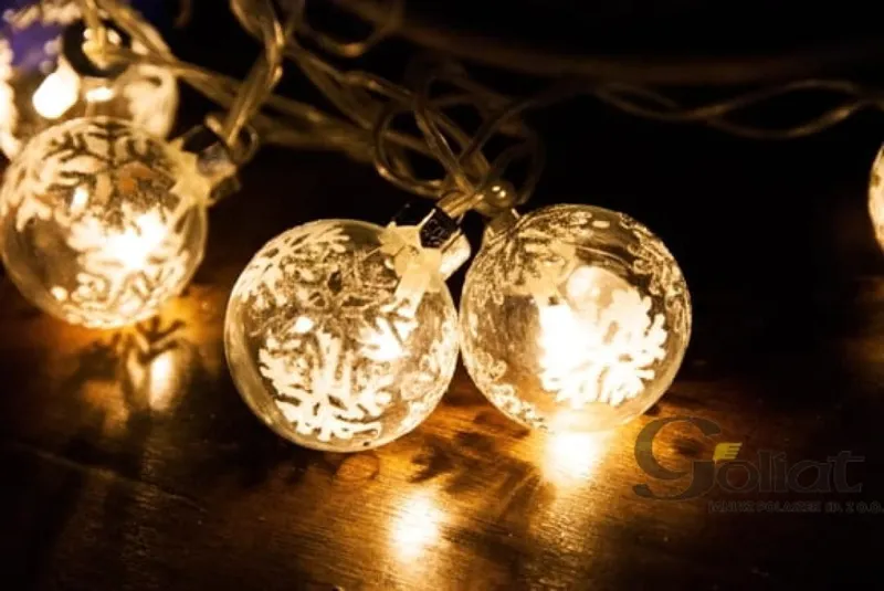 Lampki Choinkowe 16 LED Szklane Bombki