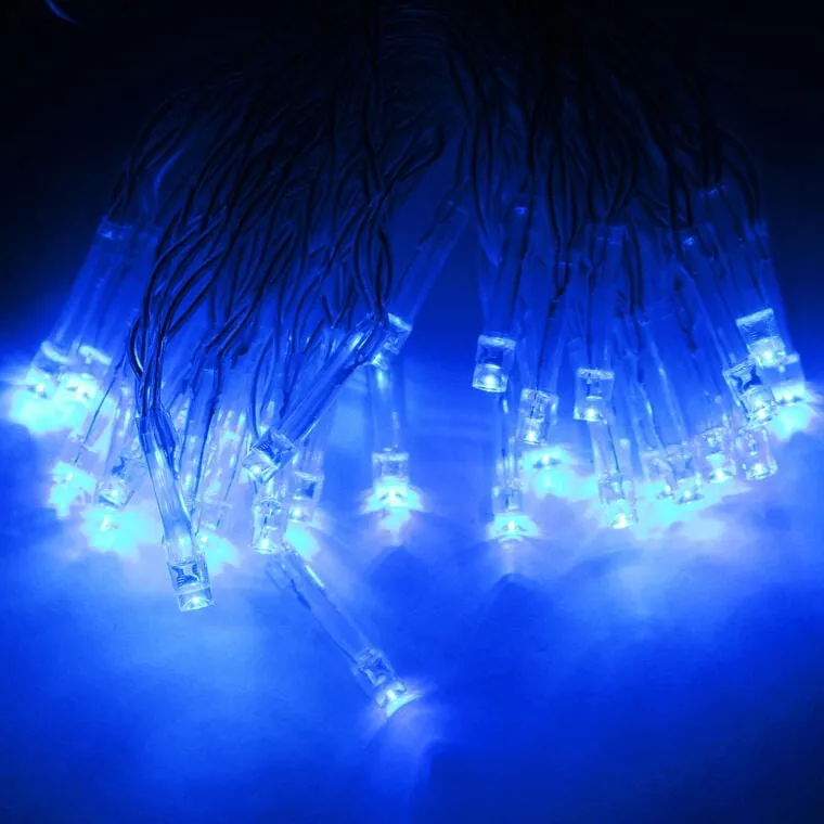Niebieskie Lampki Choinkowe LED Na Baterie - Dekoracyjne Oświetlenie Świąteczne