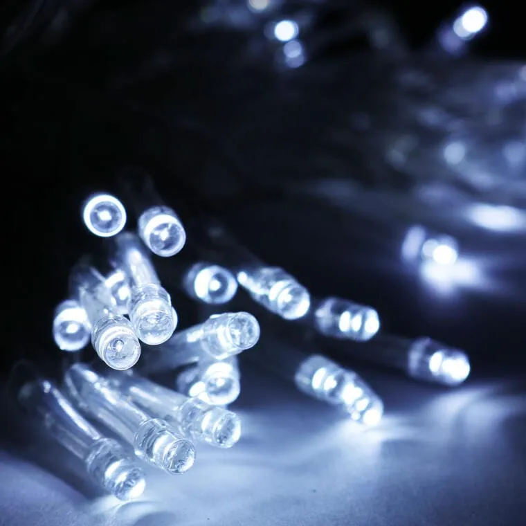 Świąteczna Dekoracja - Lampki LED 50 Sztuk, Kolor Zimny Biały, Na Baterie, Do Użytku Wewnętrznego