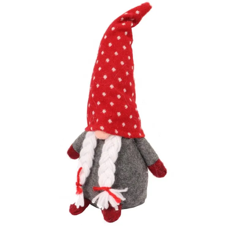 Figurka Skrzat W Czerwonej Czapie Z Warkoczami 25cm