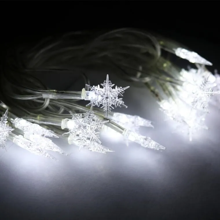 Świąteczne Lampki Choinkowe 20 LED W Kształcie Śnieżynki, Kolor Biały, Zasilanie Sieciowe