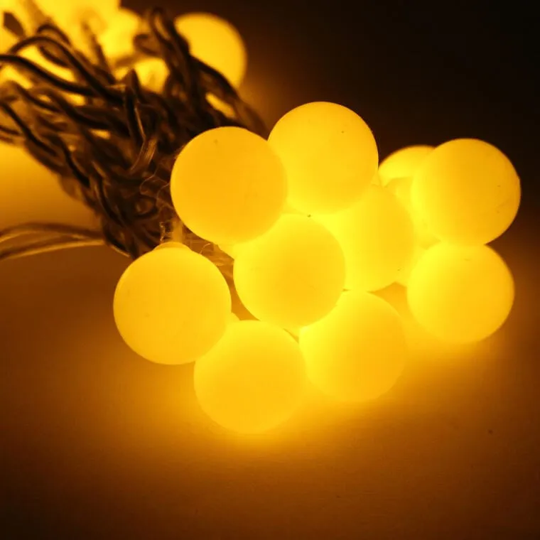 Perłowe Kulki Lampki Choinkowe 20 LED - Ciepły Biały Kolor - Wysokiej Jakości Zasilanie Sieciowe
