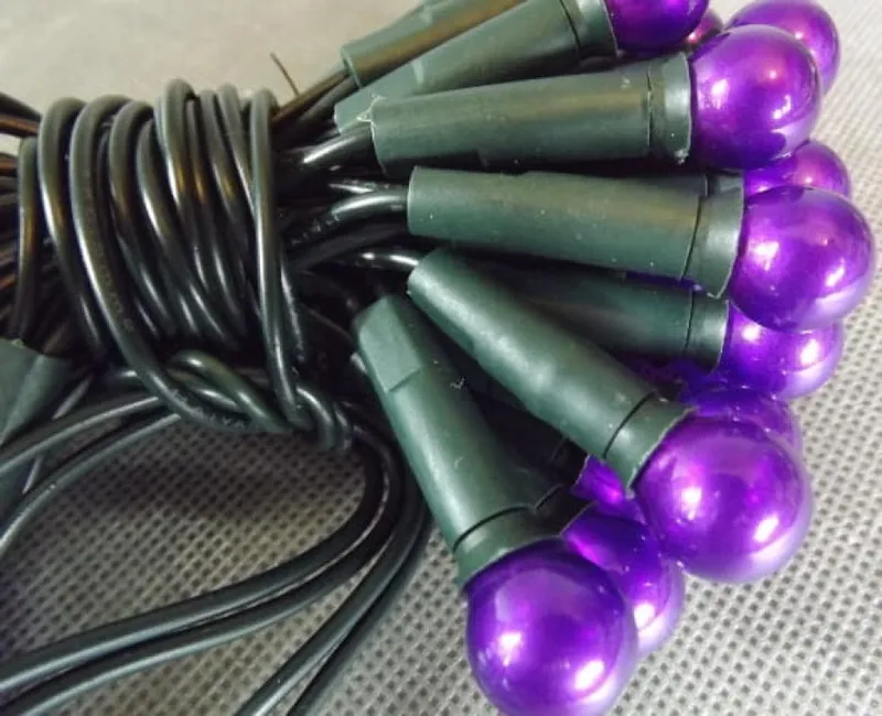Komplet 50 Fioletowych Perłowych Lamp Kulistych Na Zielonym Kablu 3m 220V-240V Do Użytku Wewnętrznego
