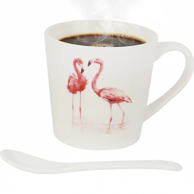 Zestaw Prezentowy Kubek I Łyżeczka Ceramiczna Ze Stojącymi Flamingami