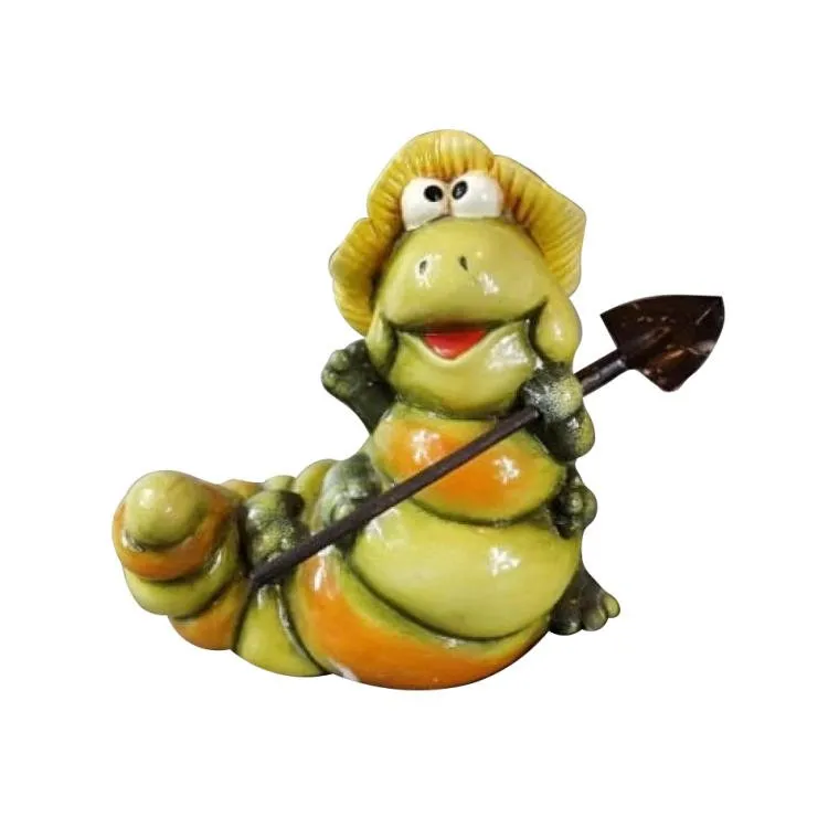 Ceramiczna Figurka - Zielona Gąsienica Z Łopatą I Kapeluszem