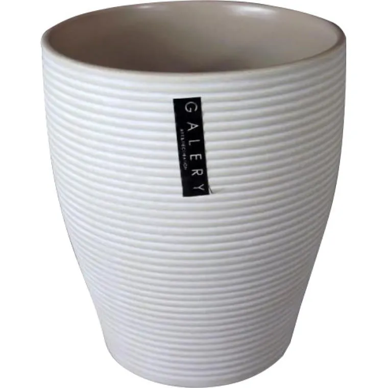 Wazon Ceramiczny (Osłonka) W Prążki W Kolorze Capuccino 12,8x12,8x15 cm