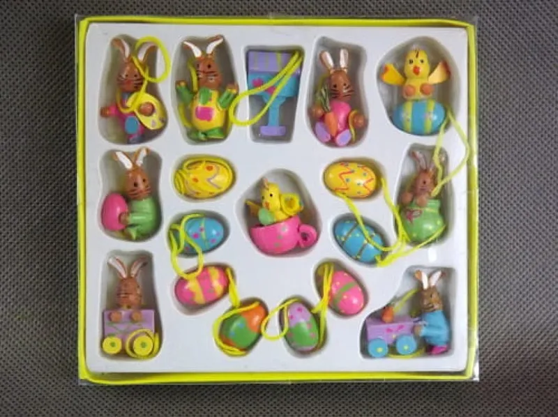 Komplet 18 Dekoracyjnych Ozdób Do Powieszenia 13x14cm W Kartoniku