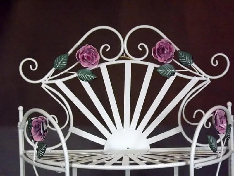 Regał Prowansalski Z Różami - Trzy Półki, Metaloplastyka Jasny Kolor, Składany 125x60x27cm
