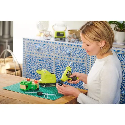 Akumulatorowy Pistolet Do Klejenia RGLM18-0 18V 0*AH One+ RYOBI