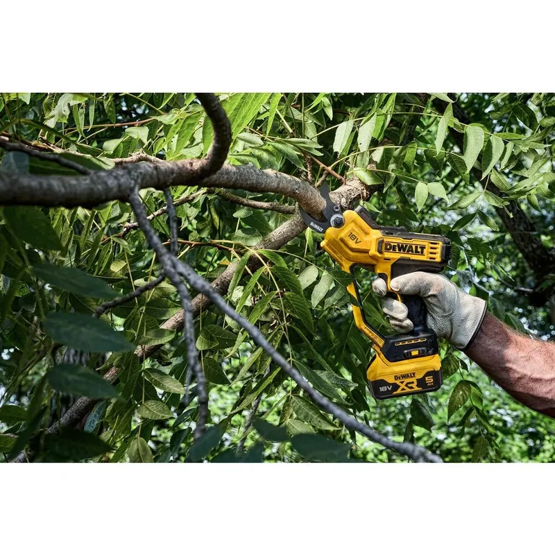 Akumulatorowy Sekator Do Gałęzi 18V Xr 1*5.0AH DEWALT