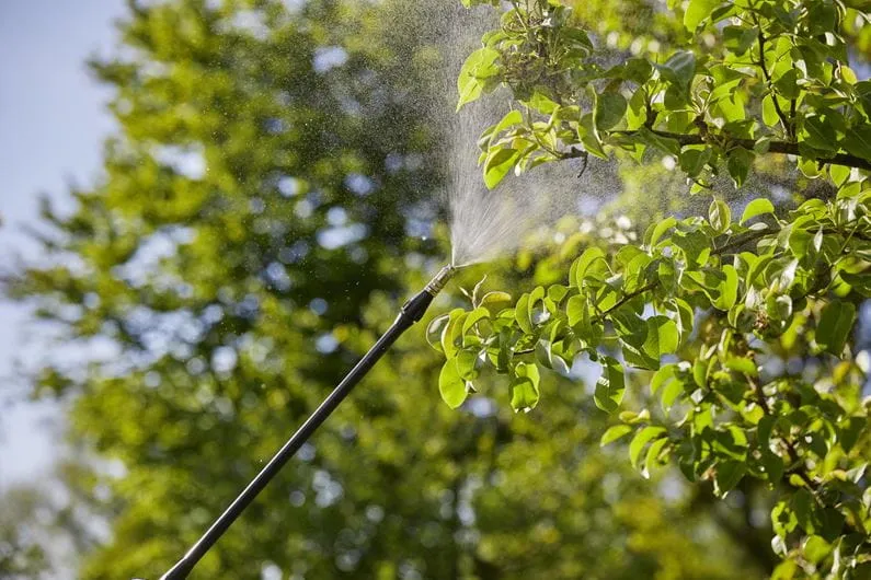 Opryskiwacz Ciśnieniowy Plus 12l GARDENA