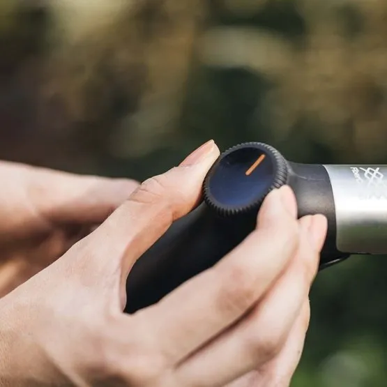 Pistolet Zraszający 3-FUNKCYJNY Front Control FISKARS
