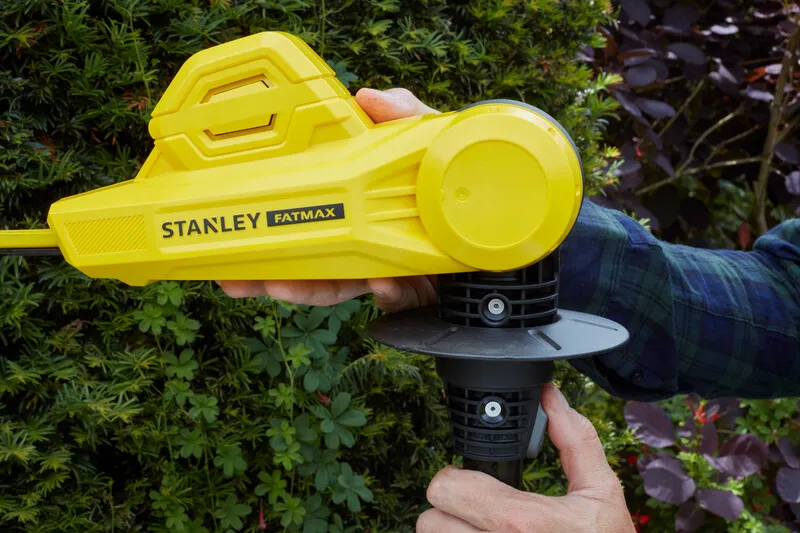 Akum. Nożyce Do Żywopłotu Na Wysięgniku 45cm V20 18V 1*4.0AH STANLEY