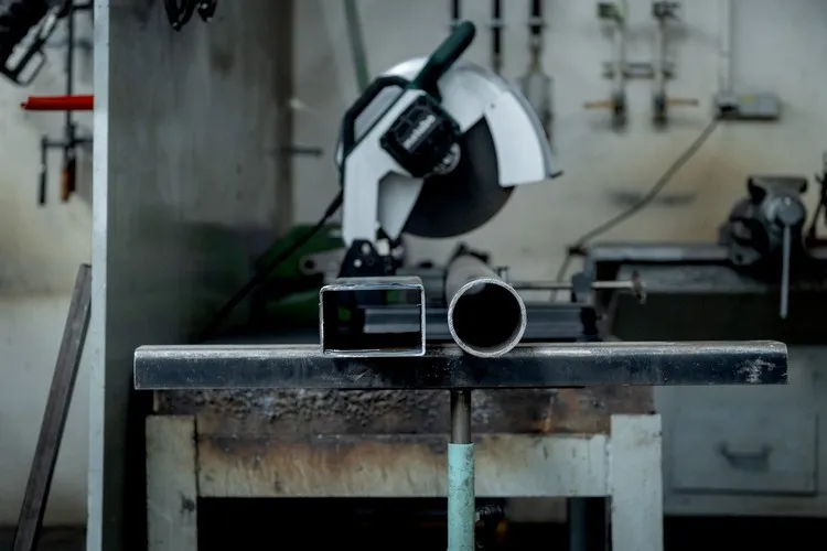 Przecinarka Do Metalu Cs 22-355 METABO