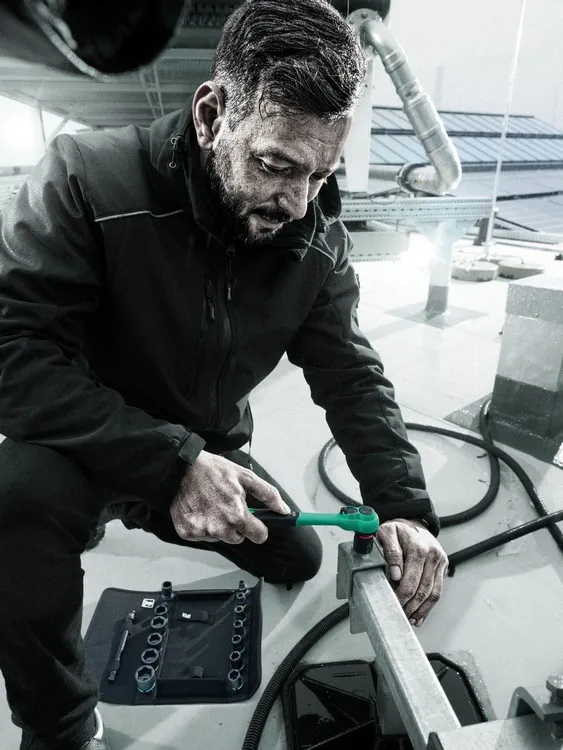 Grzechotka Zyklop Comfort Sb 12 3/8'' W Zest. Metrycz, 16 Cz. WERA