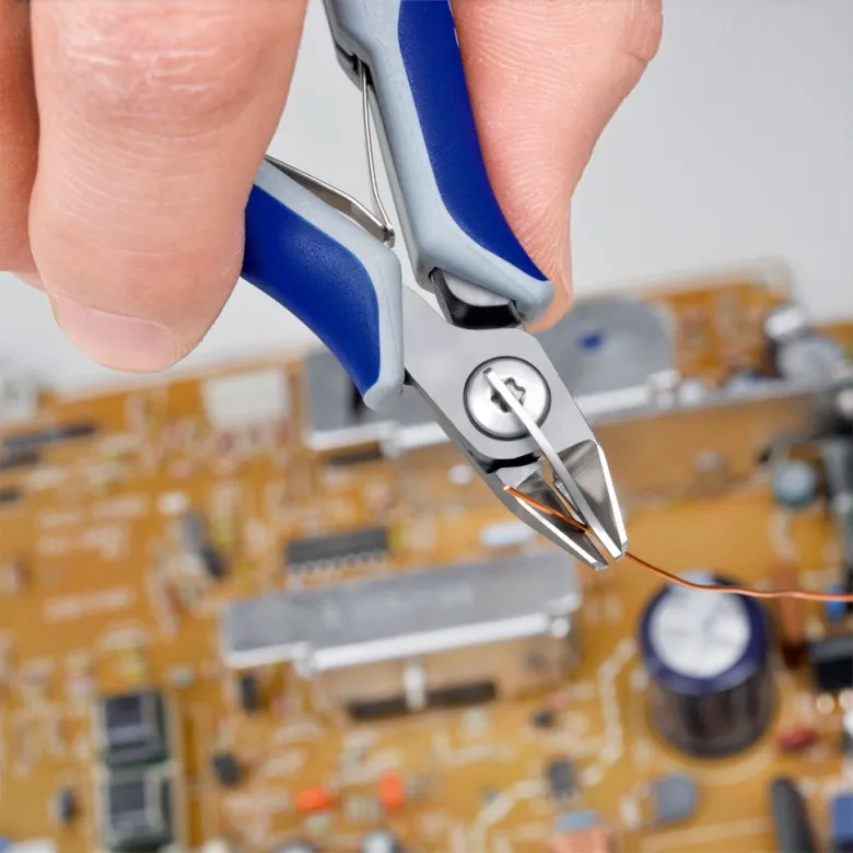 Szczypce Tnące Boczne Dla Elektroników 125mm KNIPEX