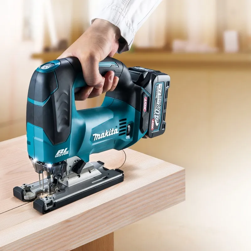Wyrzynarka Akumulatorowa Bldc 40V Xgt 0*AH MAKITA