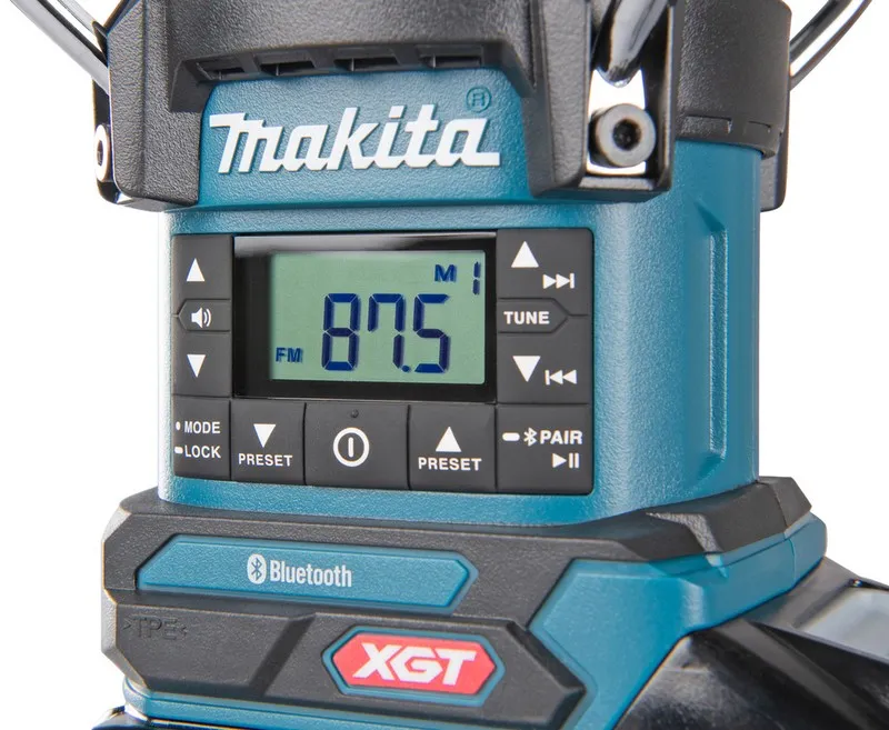 Odbiornik Radiowy Fm/Bt Z Lampą I Latarką Xgt MAKITA