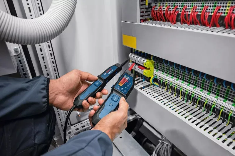 Tester Napięcia Gvt 1000-15 BOSCH