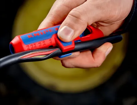 Uniwersalne Narzędzie Do Ściągania Izolacji Fotowoltaika KNIPEX