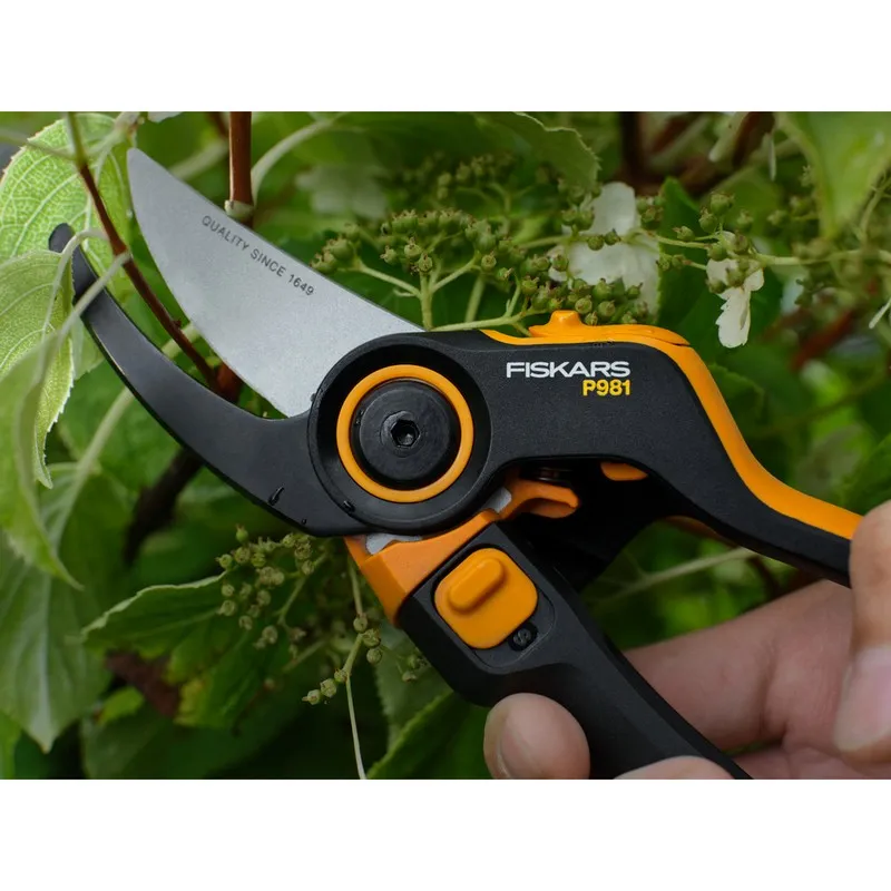 Sekator X-Series Dualaction P981 FISKARS