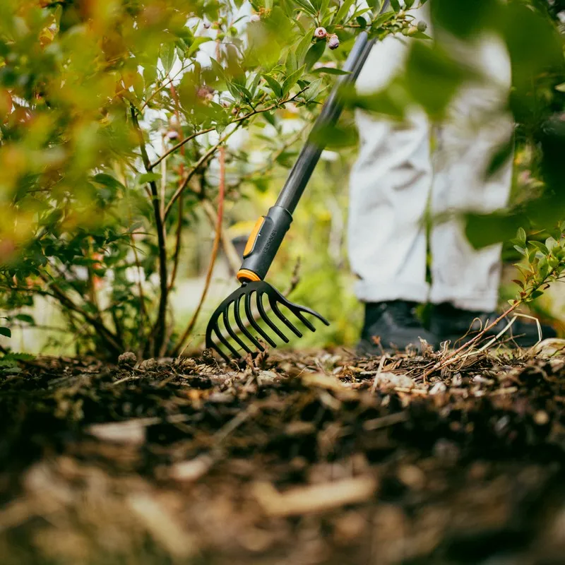 Grabie Do Róż Oneclick FISKARS