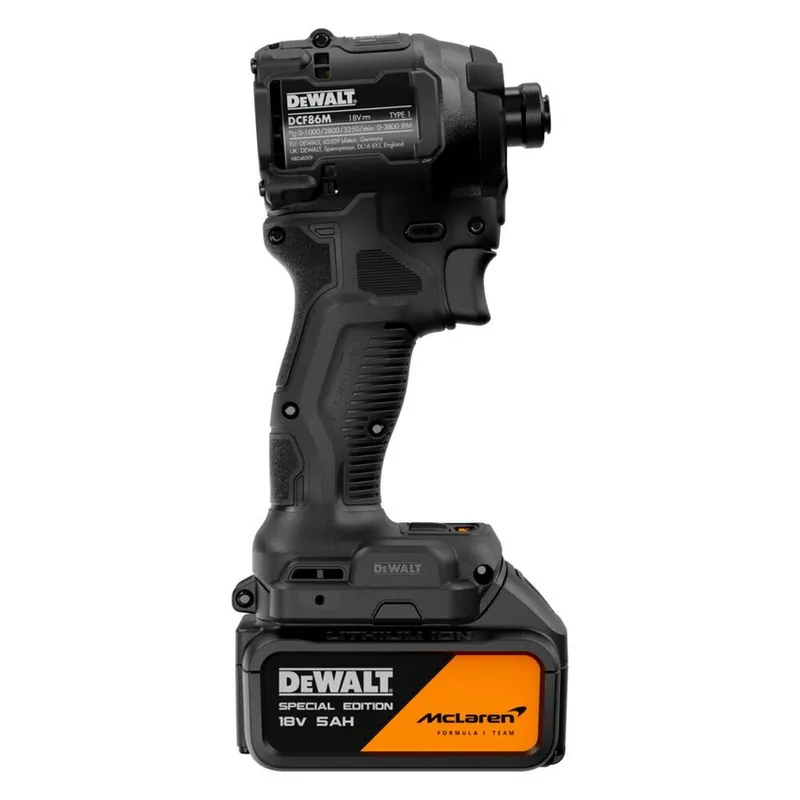 Klucz Udarowy Akumulatorowy Mclaren 18V Xr 2*5.0AH DEWALT