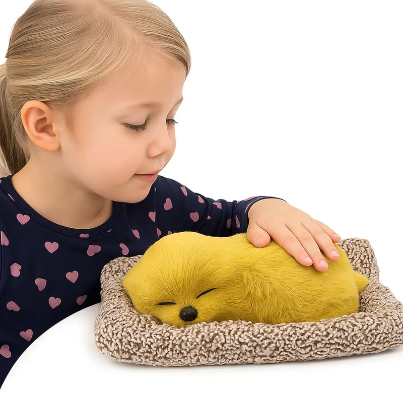 Śpiący Pies Labrador Szczeniak Na Poduszce Figurka Z Futerkiem Torba