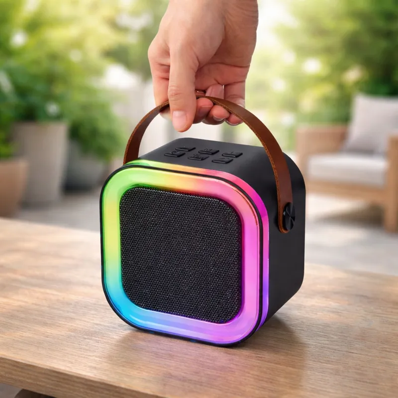 Zestaw Do Karaoke Głośnik Dwa Mikrofony Światła LED - Czarny