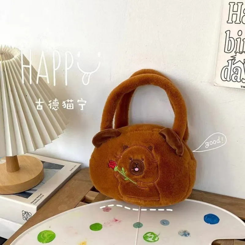 Torba Pluszowa Z Kapibarą Z Różą 20cm - Brązowy