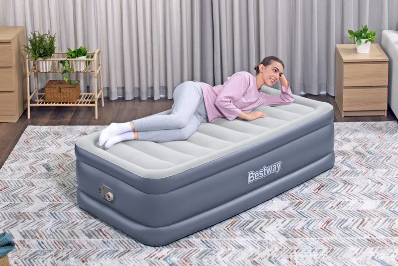 Dmuchany Materac Z Pompką 191 x 97 x 51 cm BESTWAY 6713g